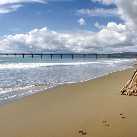 Beachside Bliss: 1 Bed 1 Bath クライストチャーチ エクステリア 写真